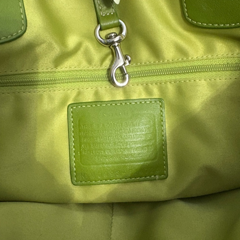 Vintage Coach RARE Pink and Green Daisy Tote Bag - Picture 5 of 6